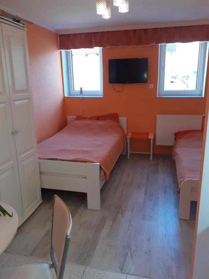 Wynajem Apartamentow I Pokoi. Apartment Ustronie Morskie Exterior foto