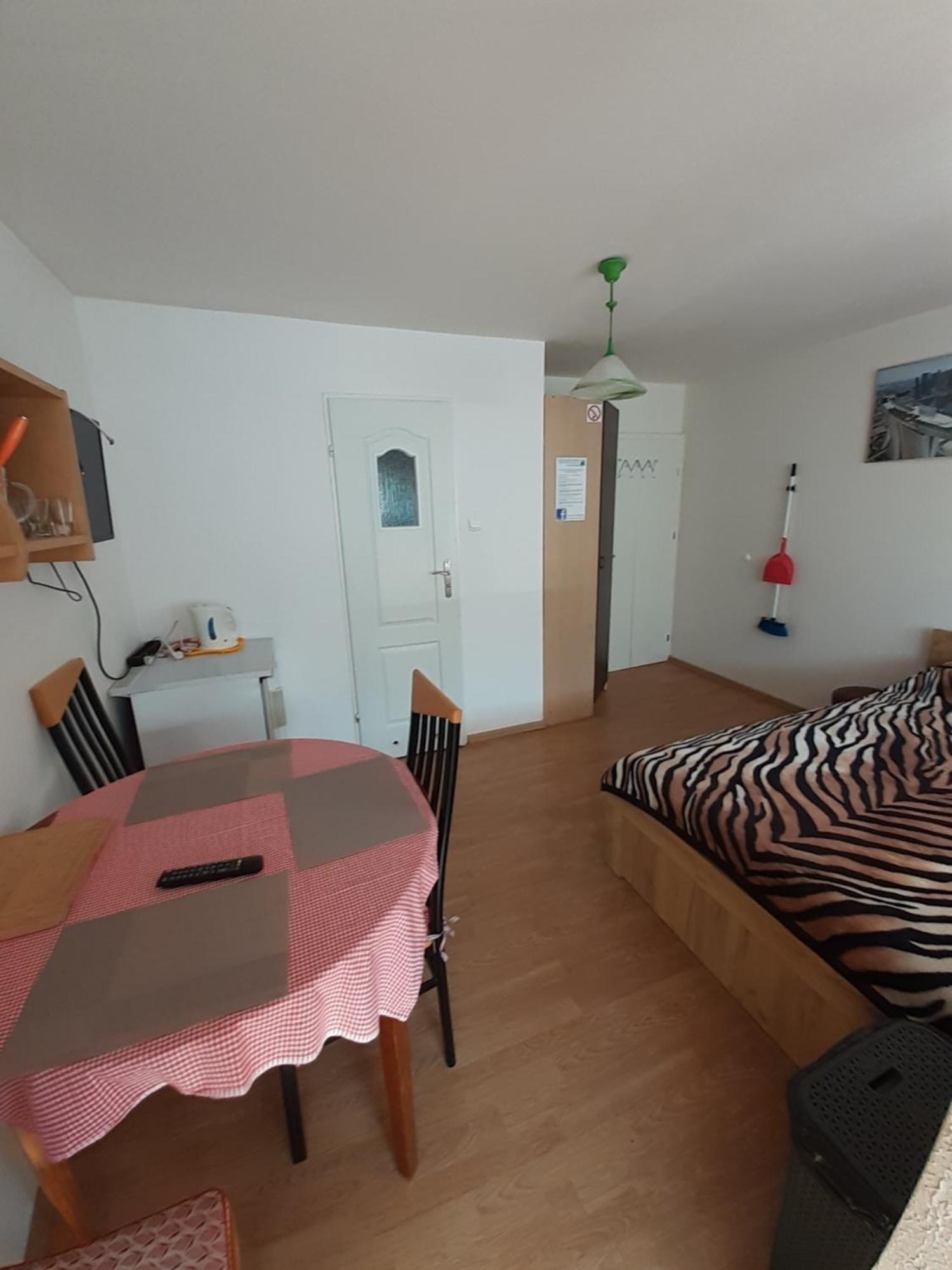 Wynajem Apartamentow I Pokoi. Apartment Ustronie Morskie Exterior foto